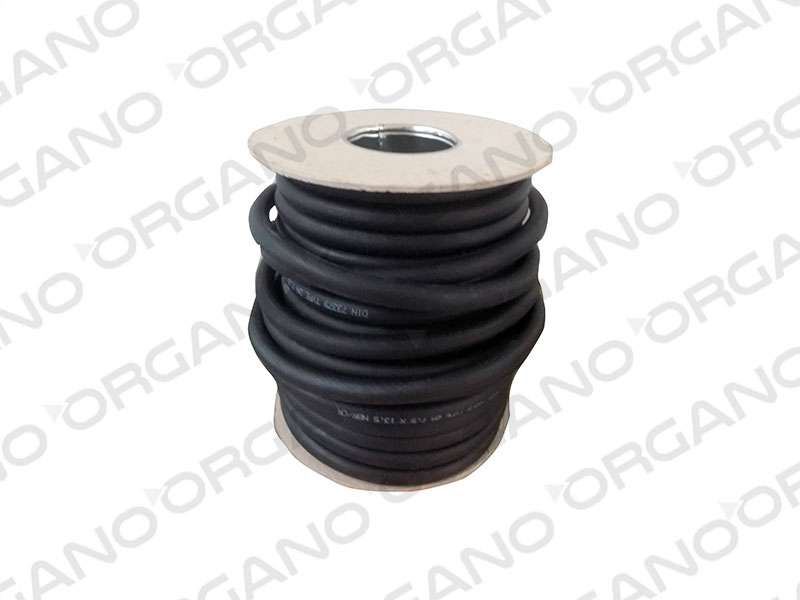 UCPA 30Y010 Yakit Hortumu Universal [Makarali] 7.5mm X 13.5mm [E Tipi]